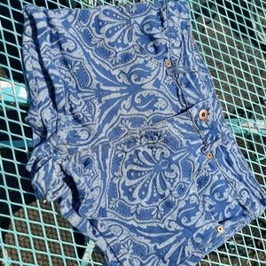 H&M Patterned Denim Shorts